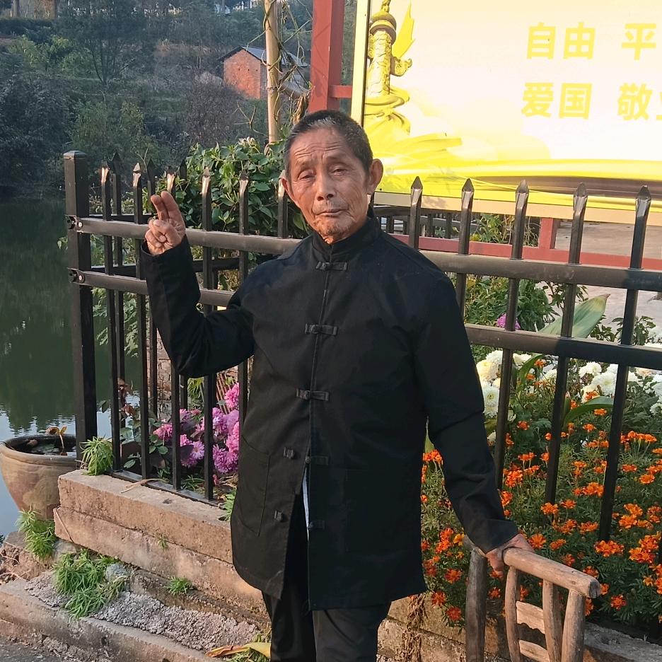 横店80后老玩童