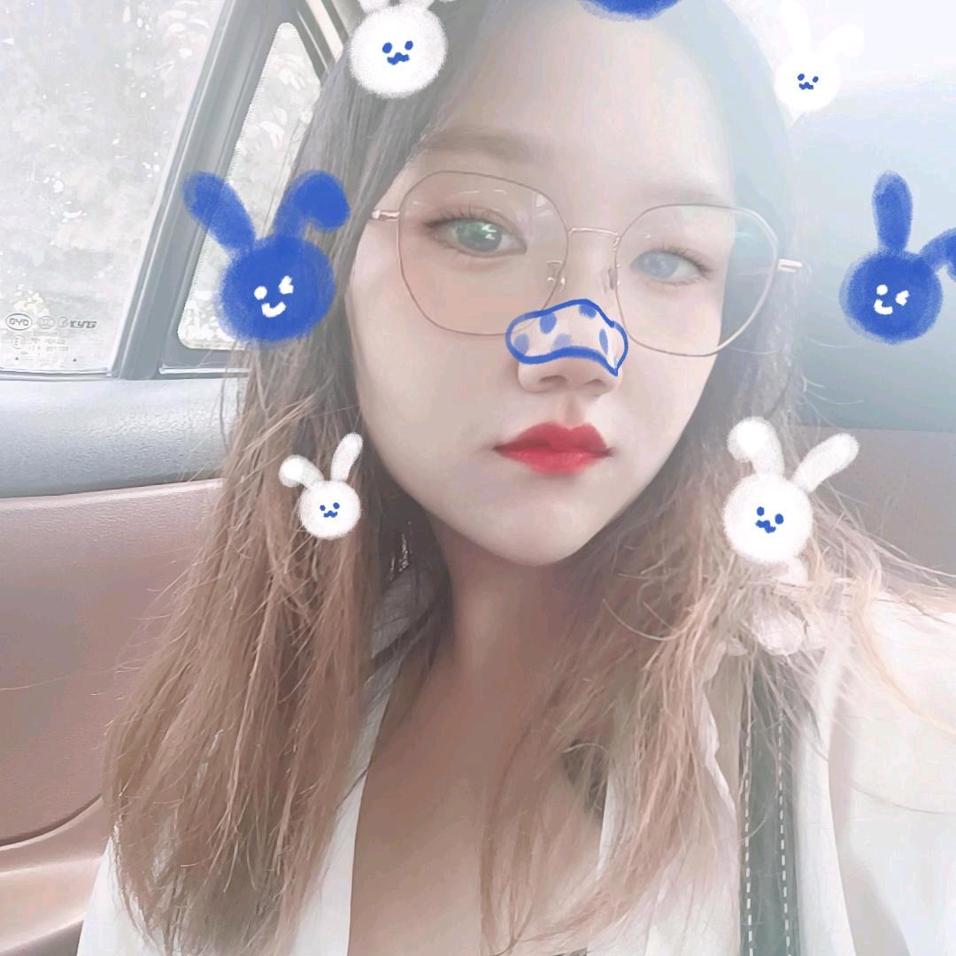小权不吃香菜@
