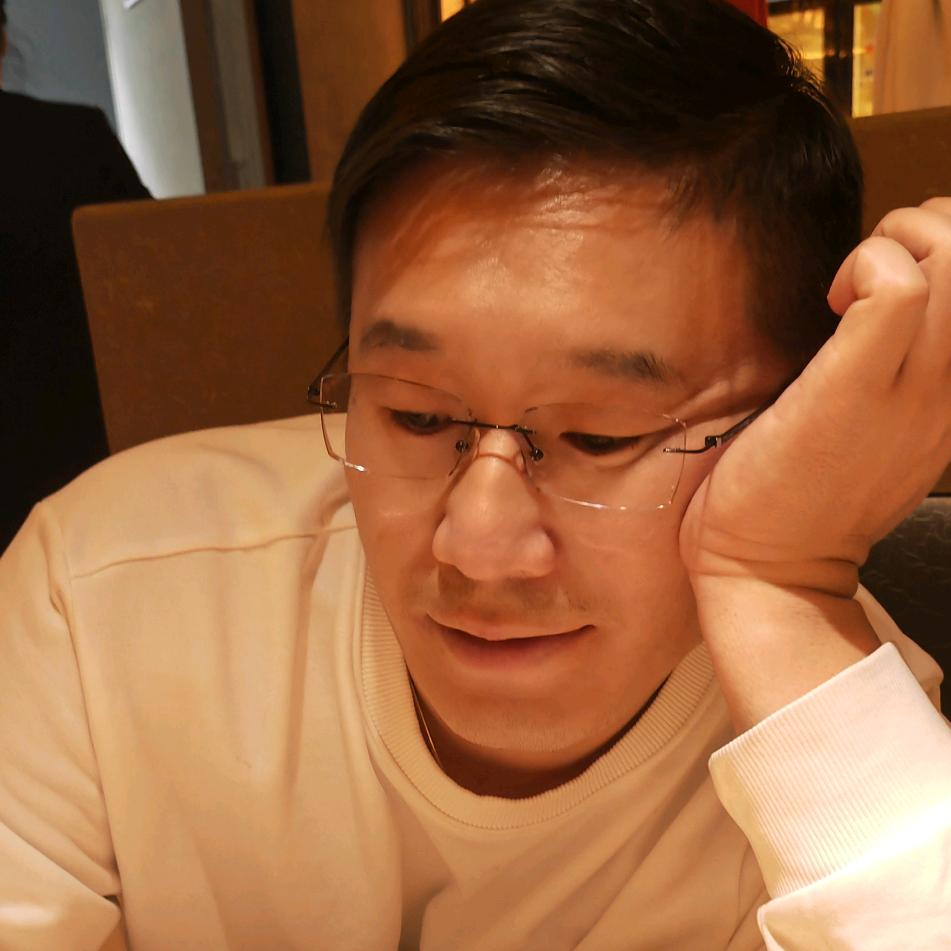 张裕翔