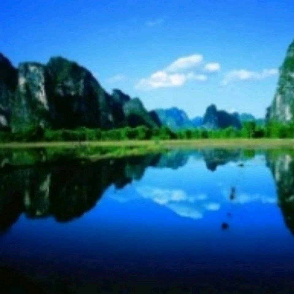 海蓝山青