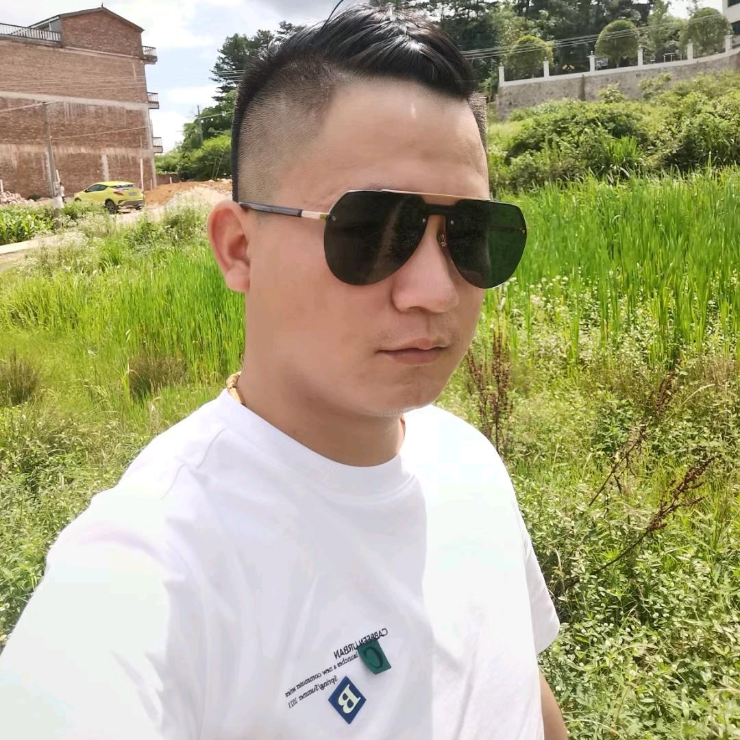 周少