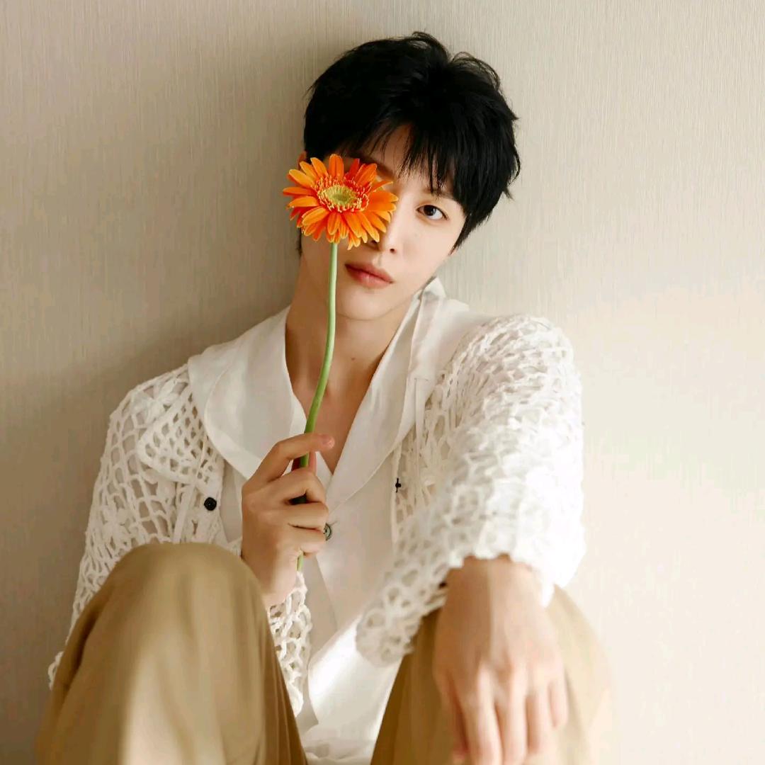 🍊手握日月摘星丞✨️🦈