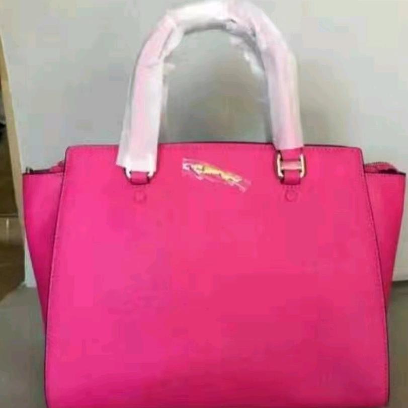 炫步皮鞋店(欢迎进店逛)