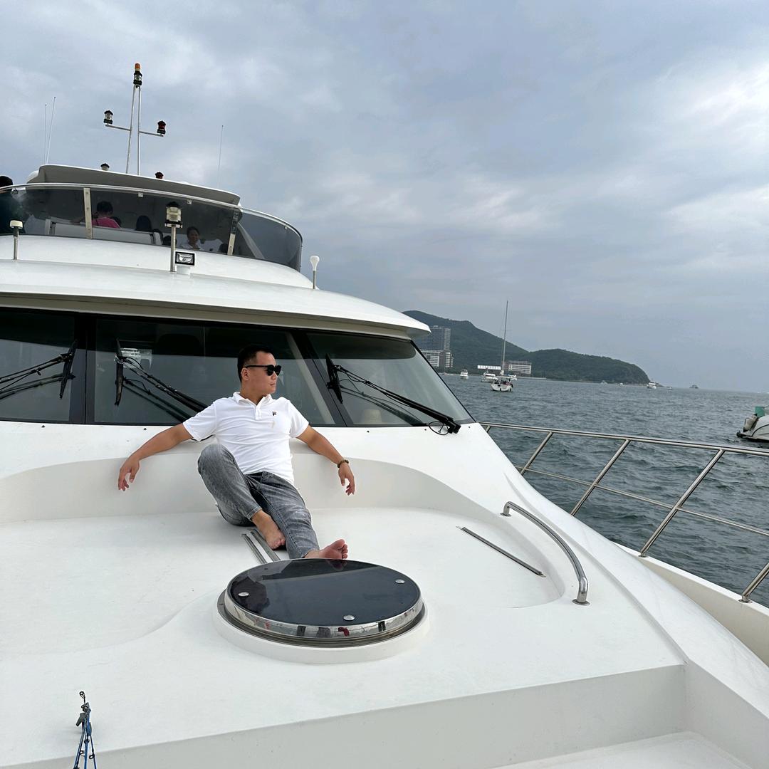 小何小何（家居贴膜镀膜改色）