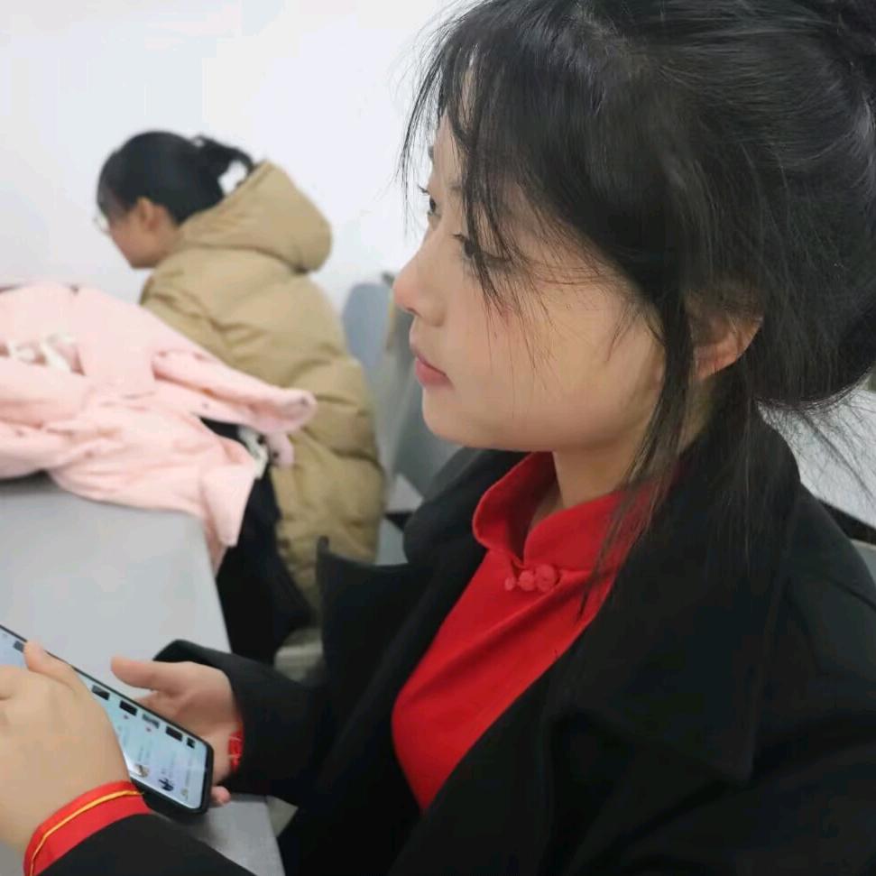 胖熊梅梅