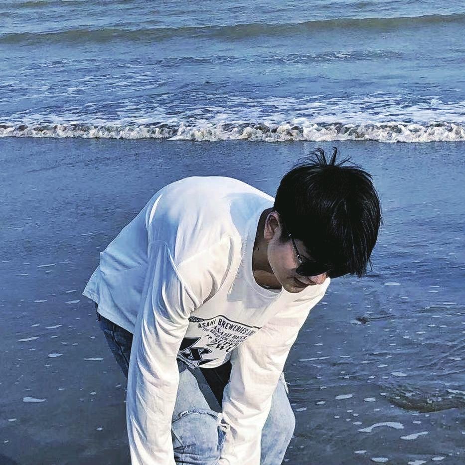 ㅤ   L ㅤ