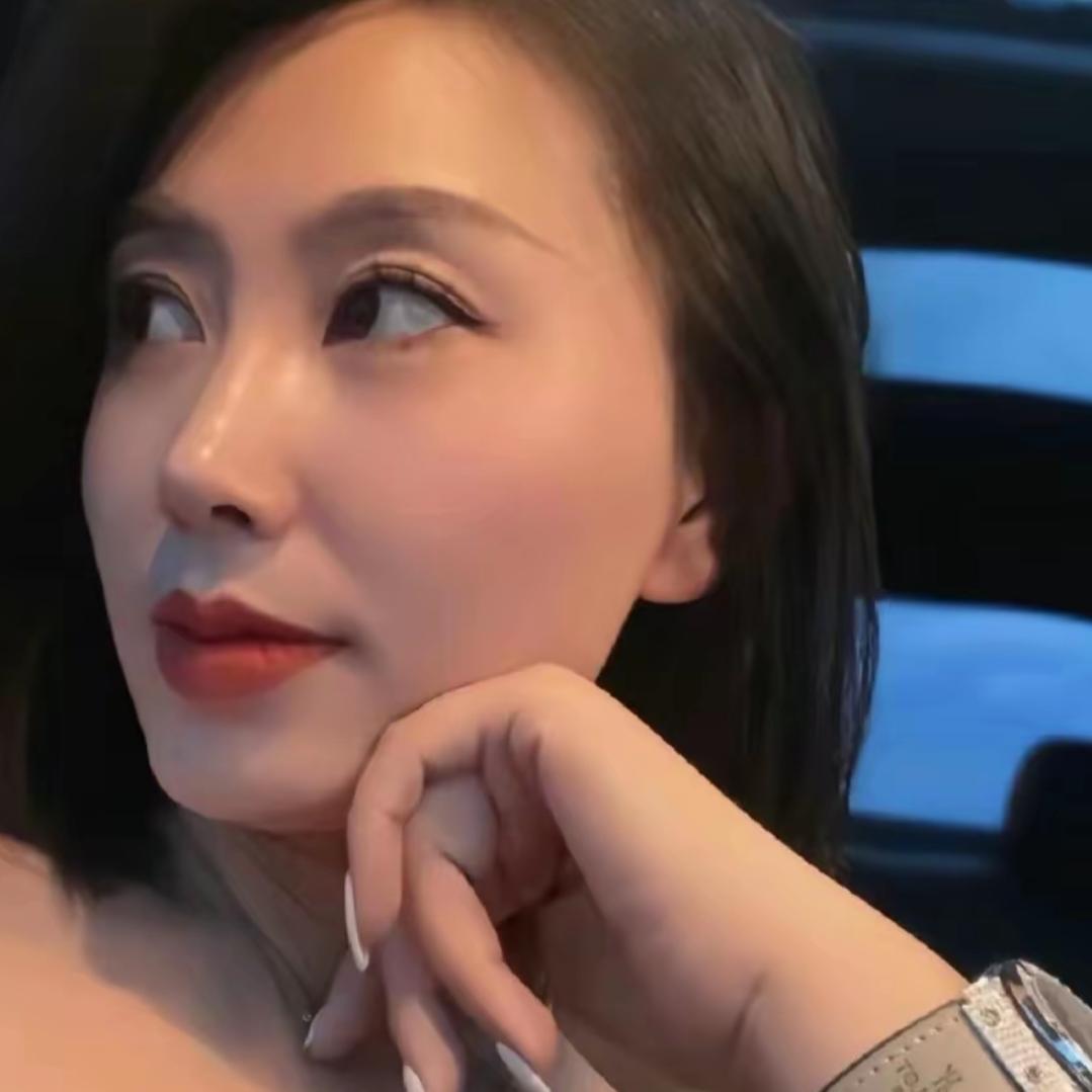 王晓彤<回>