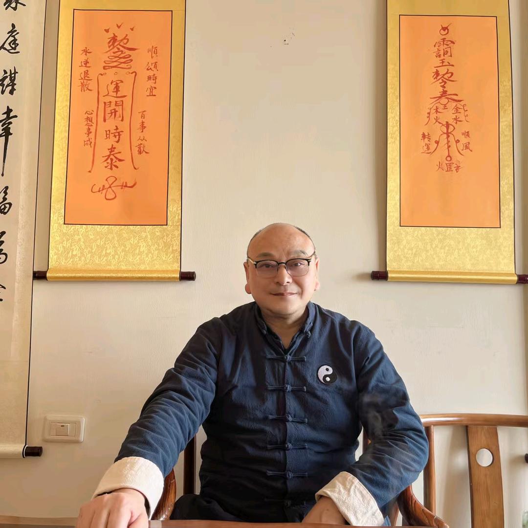 福耳山人