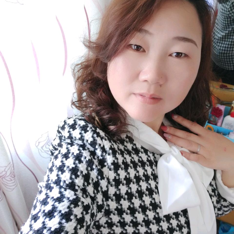 四月黄蔷薇