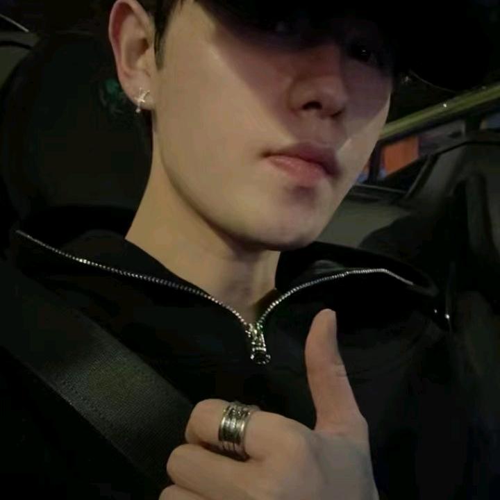 🌈🌈朦胧之月