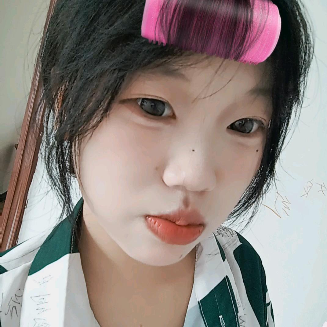 墨荷.