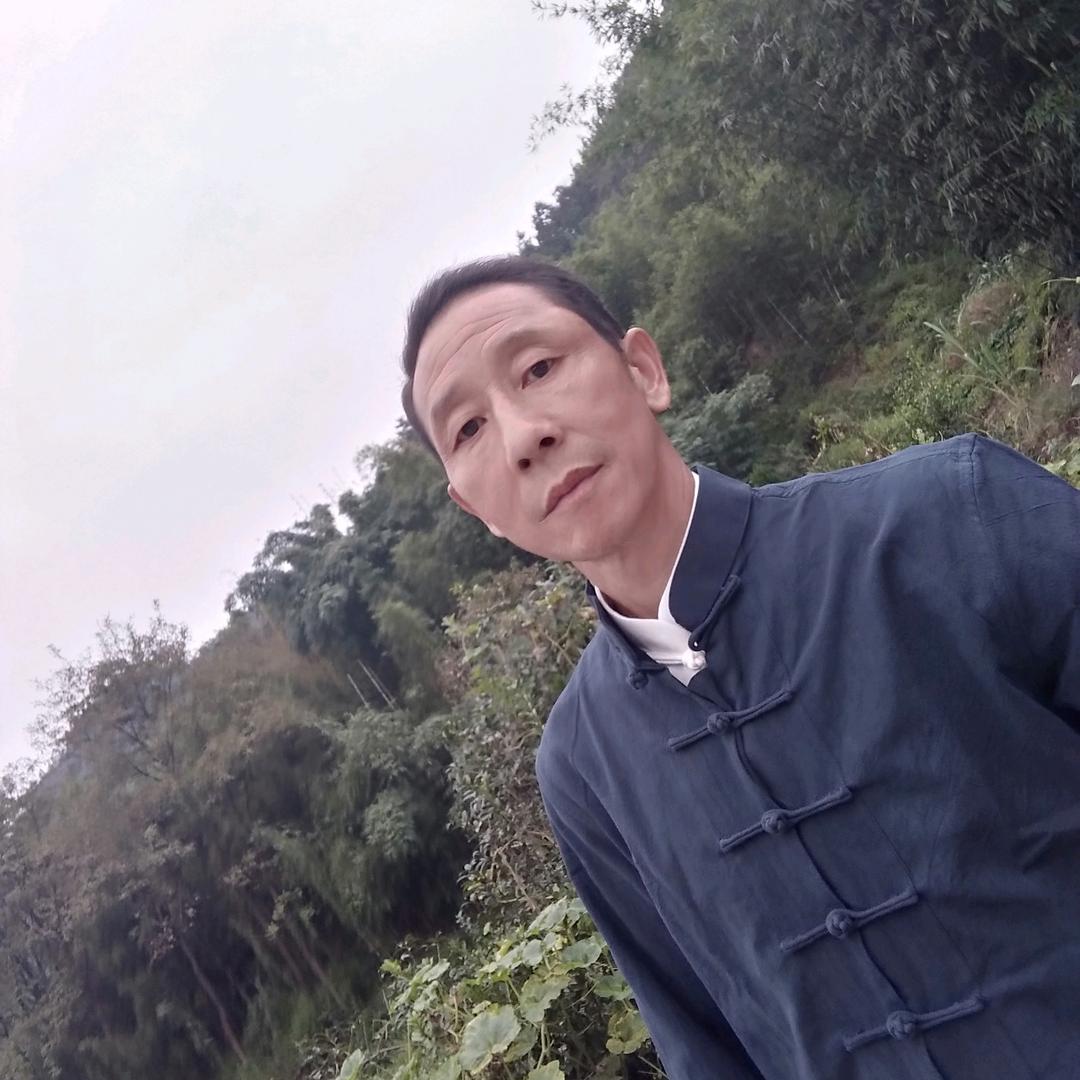 ꯭岁月如歌《农村铜鼓队，坐鼓》，电子琴，