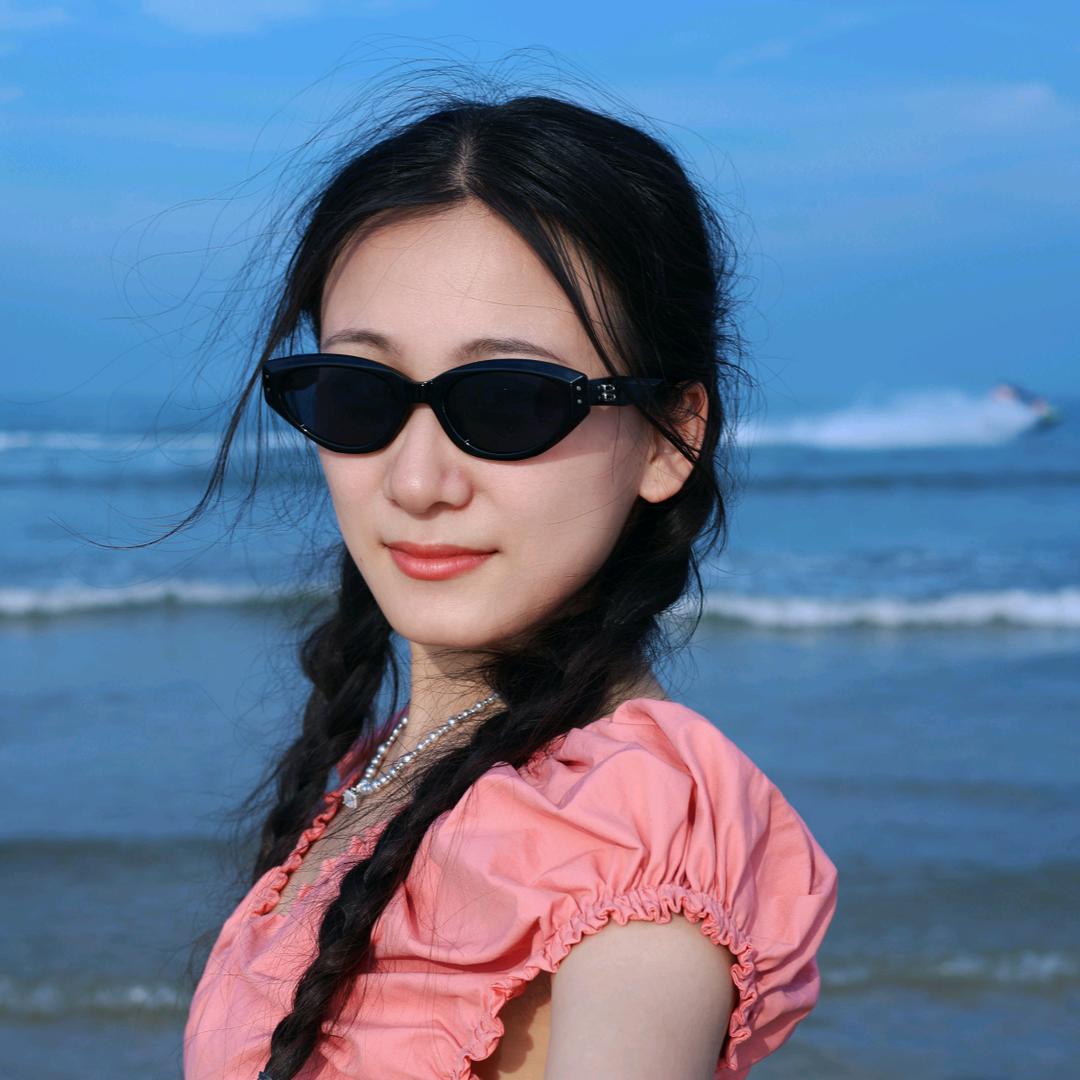 菠萝超可爱