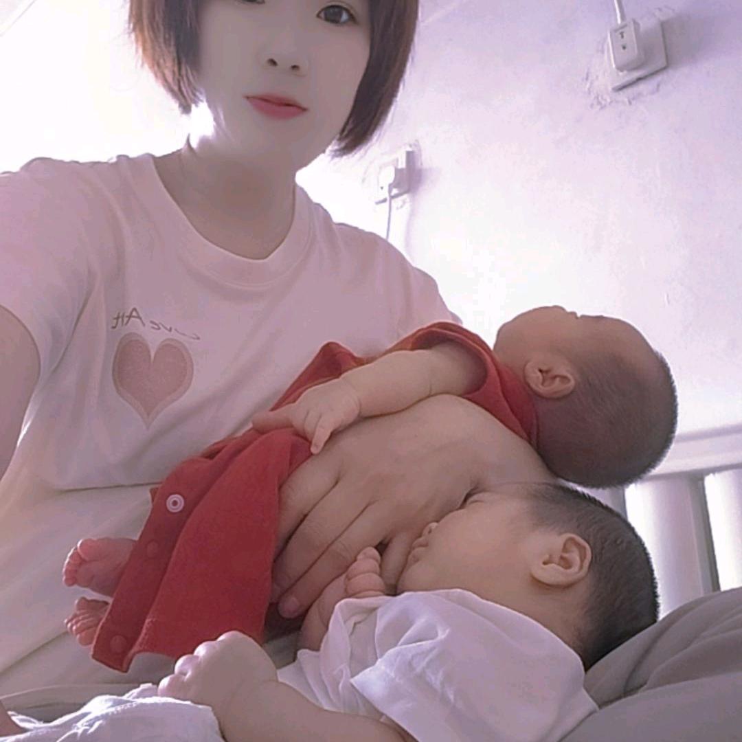 爱心金牌母婴师