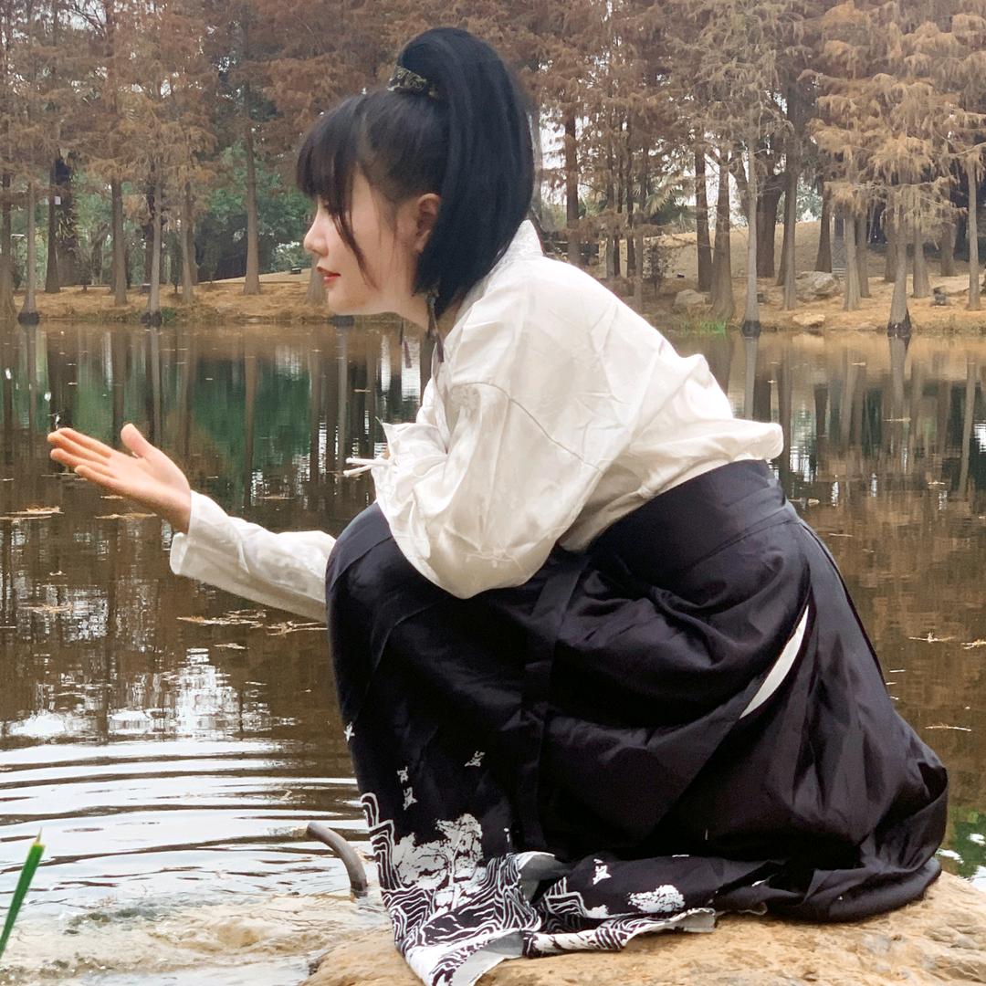 蓝馨