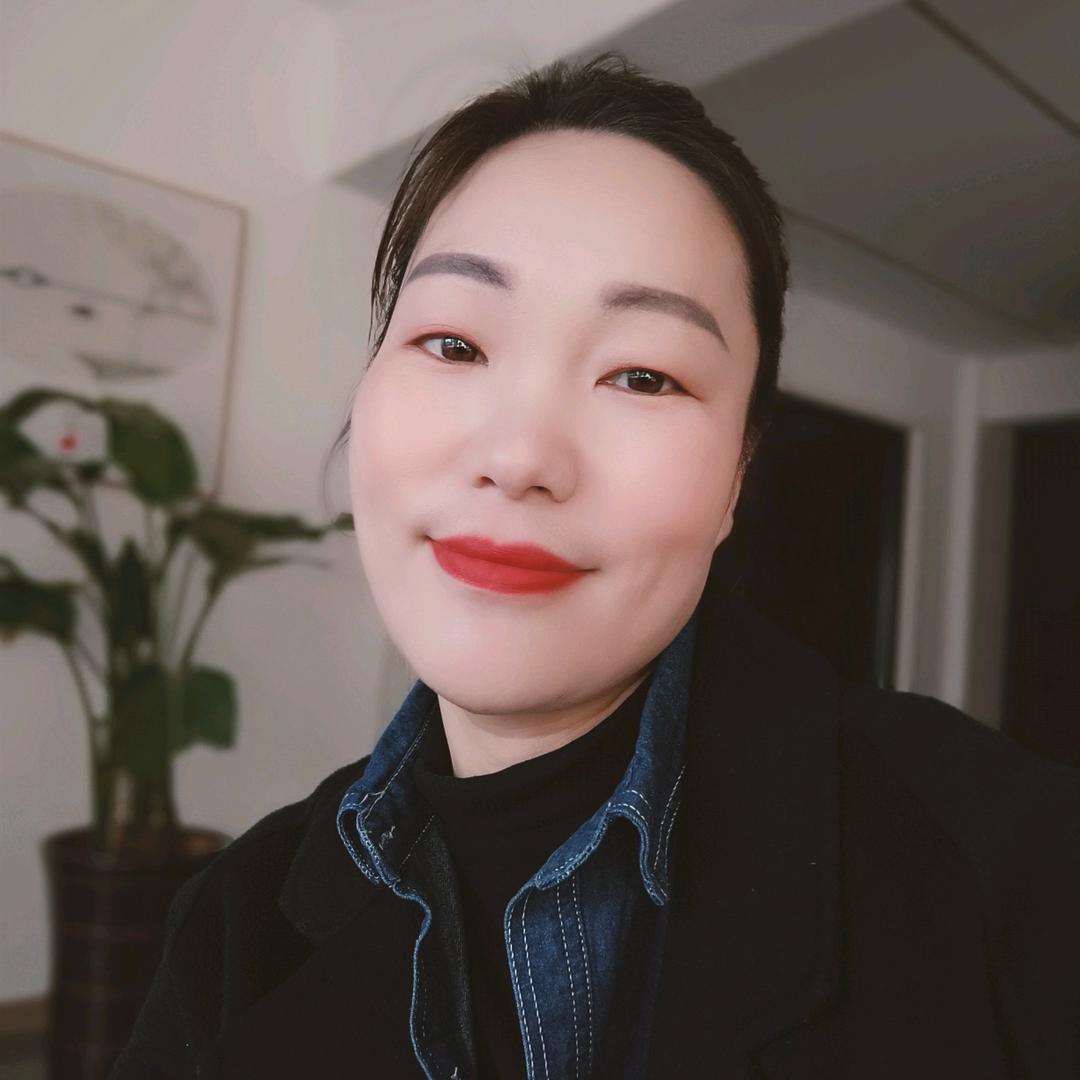 临颍房产李娜