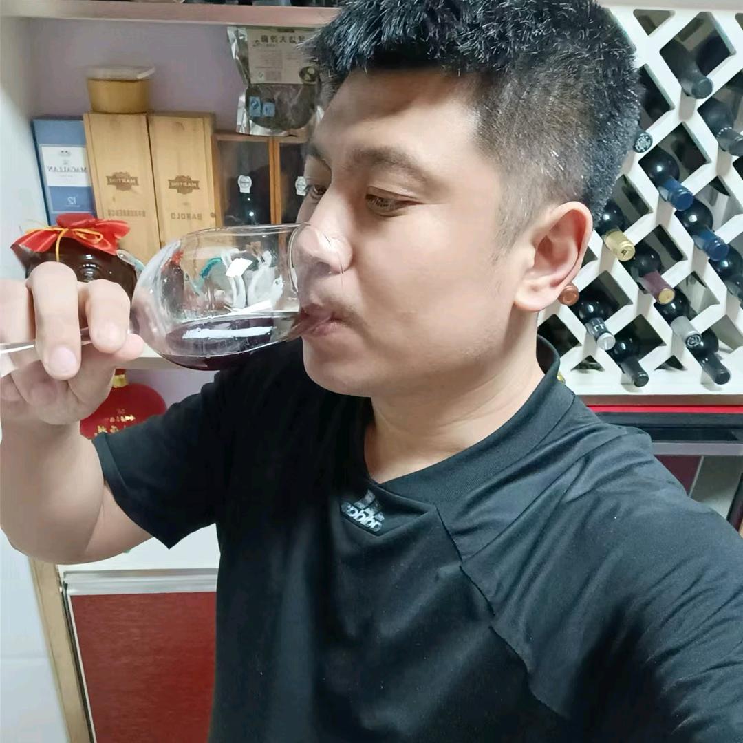 托马斯.大叔“随便赞”🌻🌻