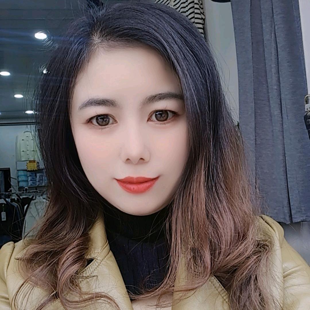 陈依衣
