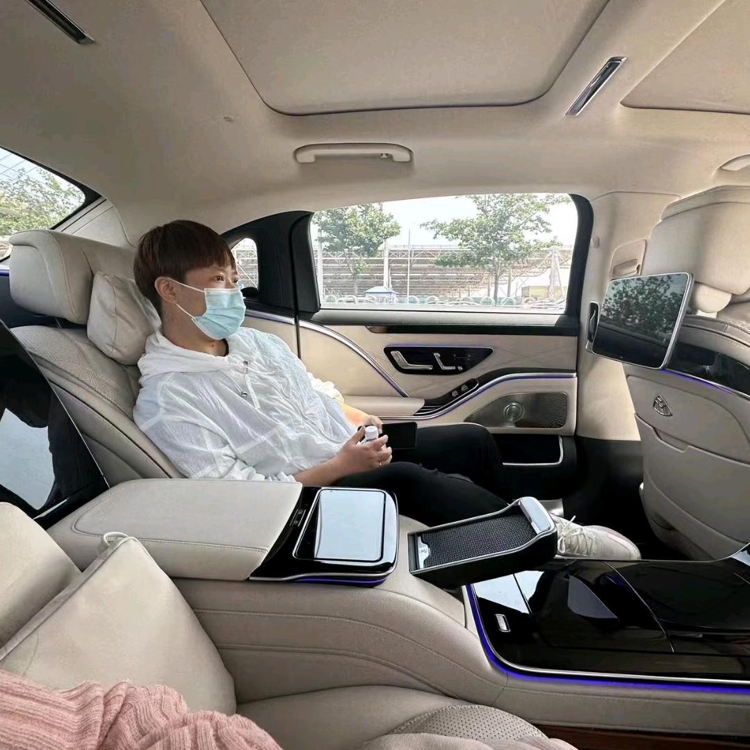 王小英¹²⁸⁸（专治凤凰病）