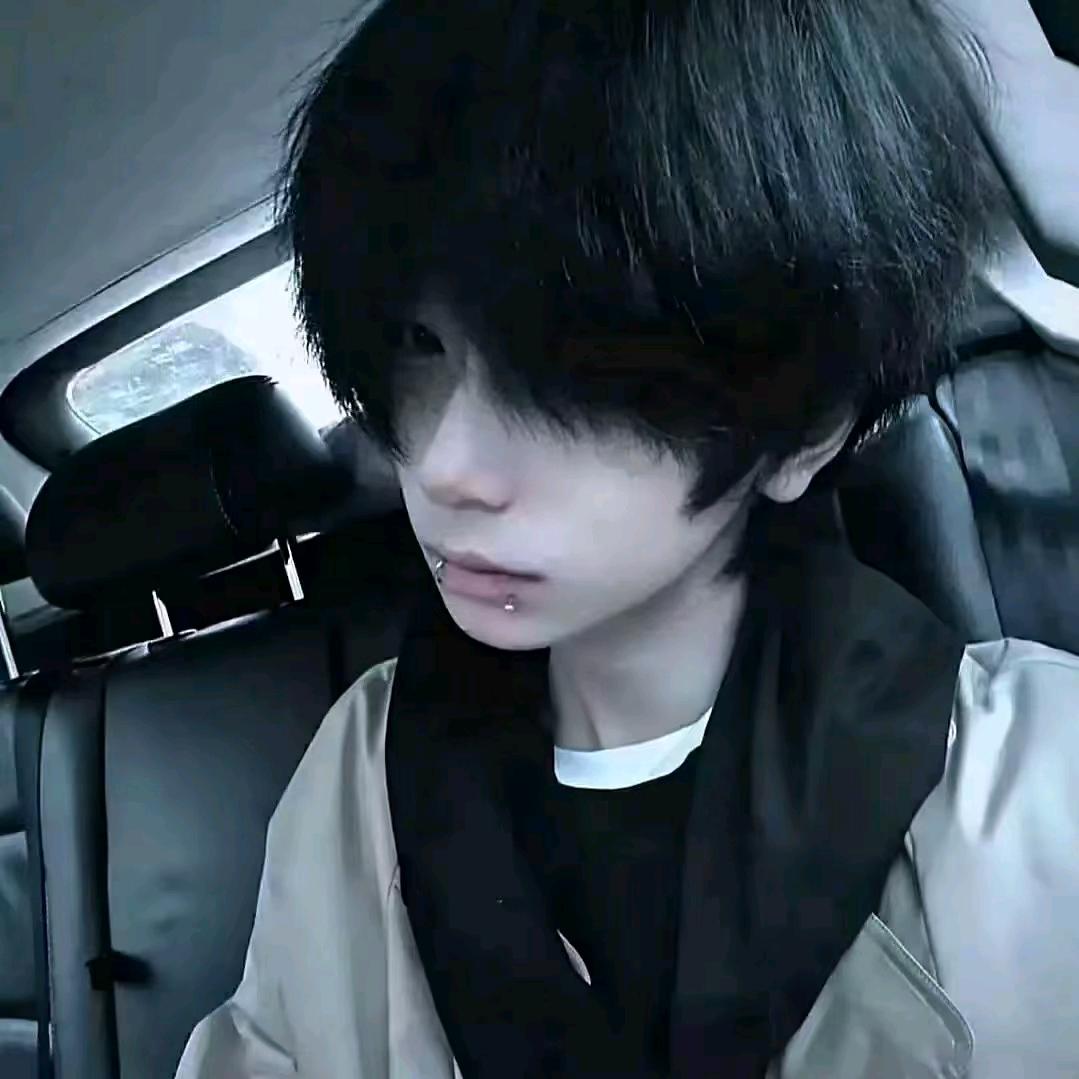 杰.