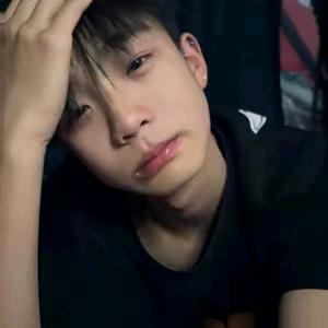 ￴  ￴ ￴￴  ￴ ￴当少爷挺累