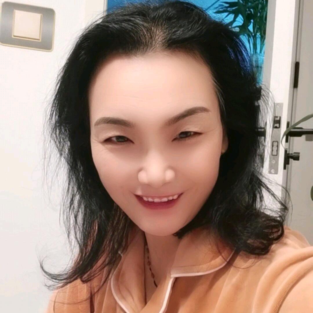 单身杨姐爱表演