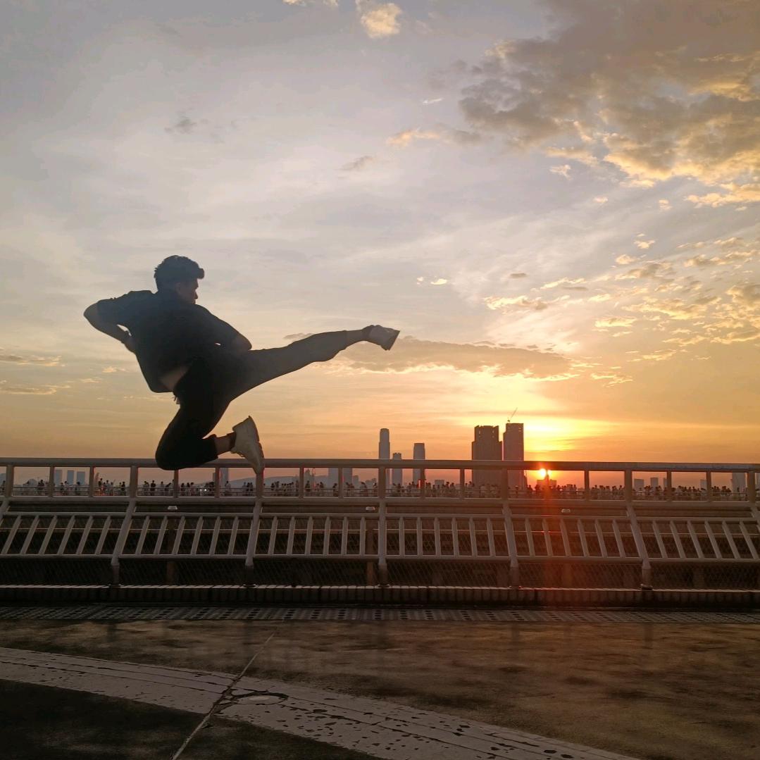 靓金金