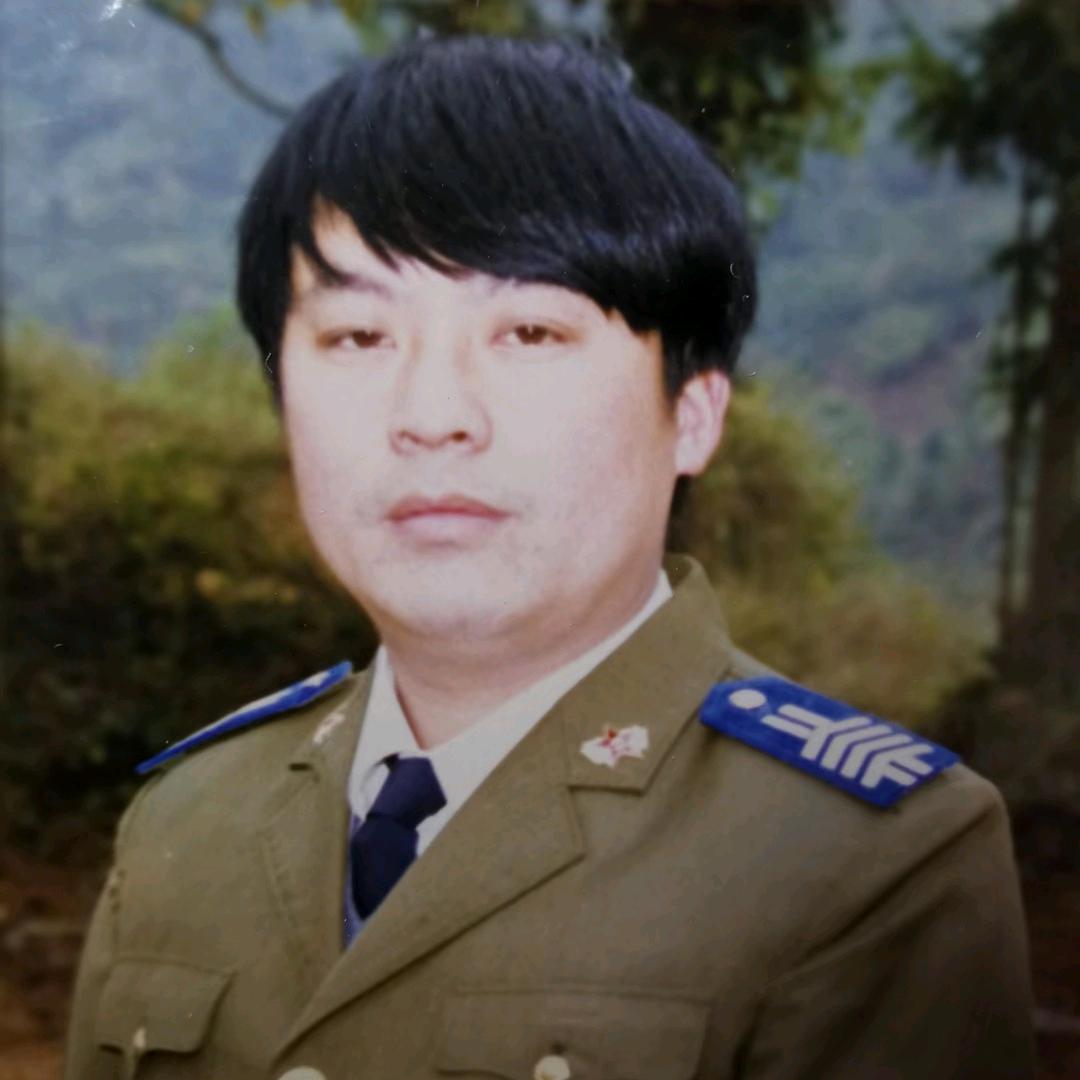 行者老鹰（露营老兵）