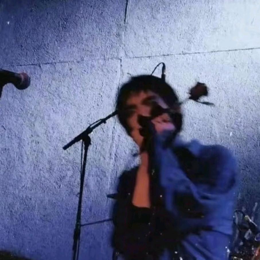 往你的鼻孔尿尿