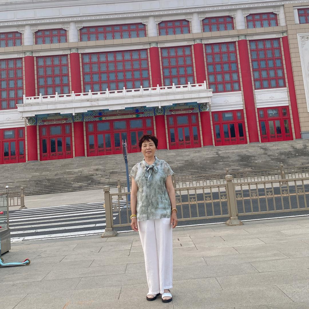 霞霞（拒绝私聊）