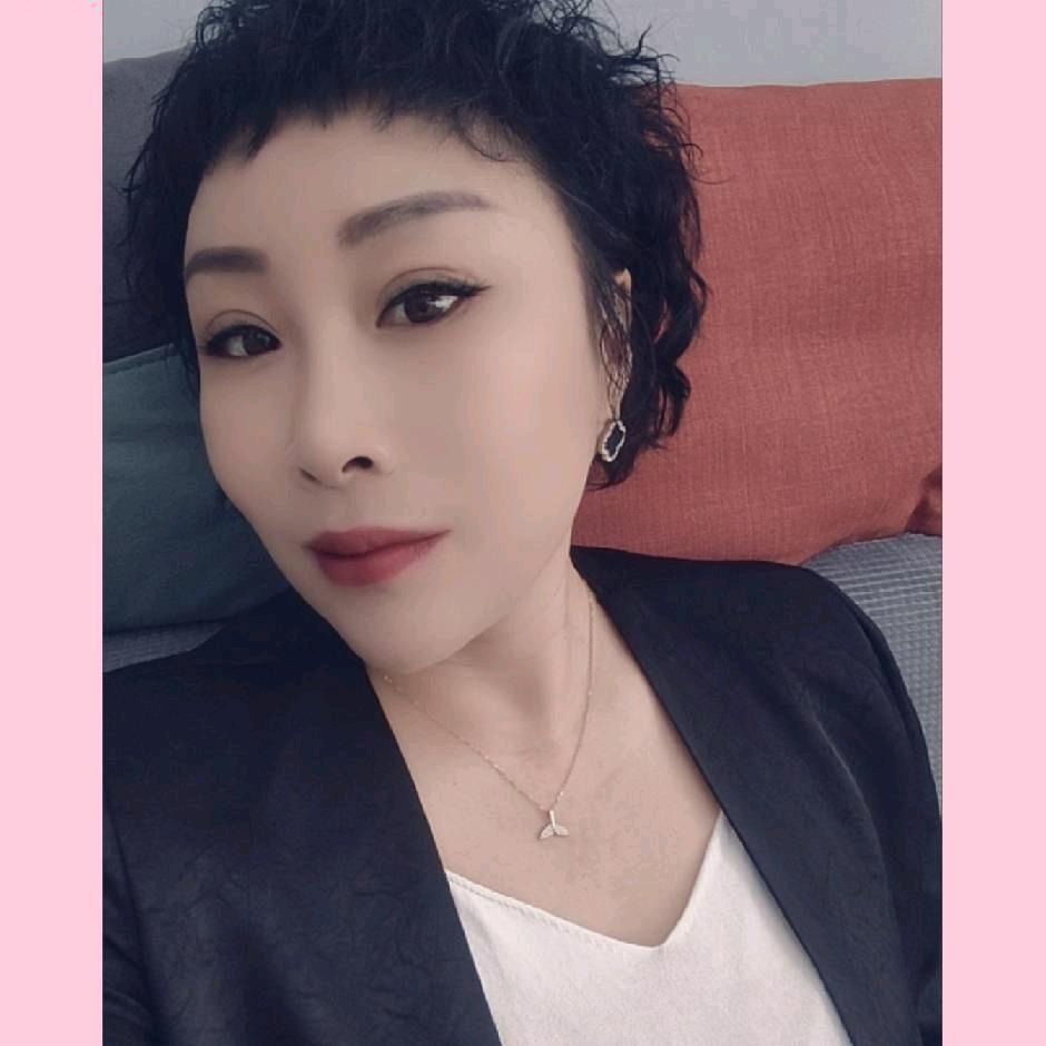 蓝熙婚礼艺术中心～张燕