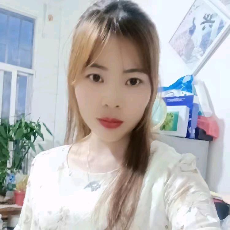 小辉二手车小晴