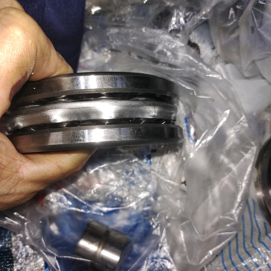 人低为王，水低为海