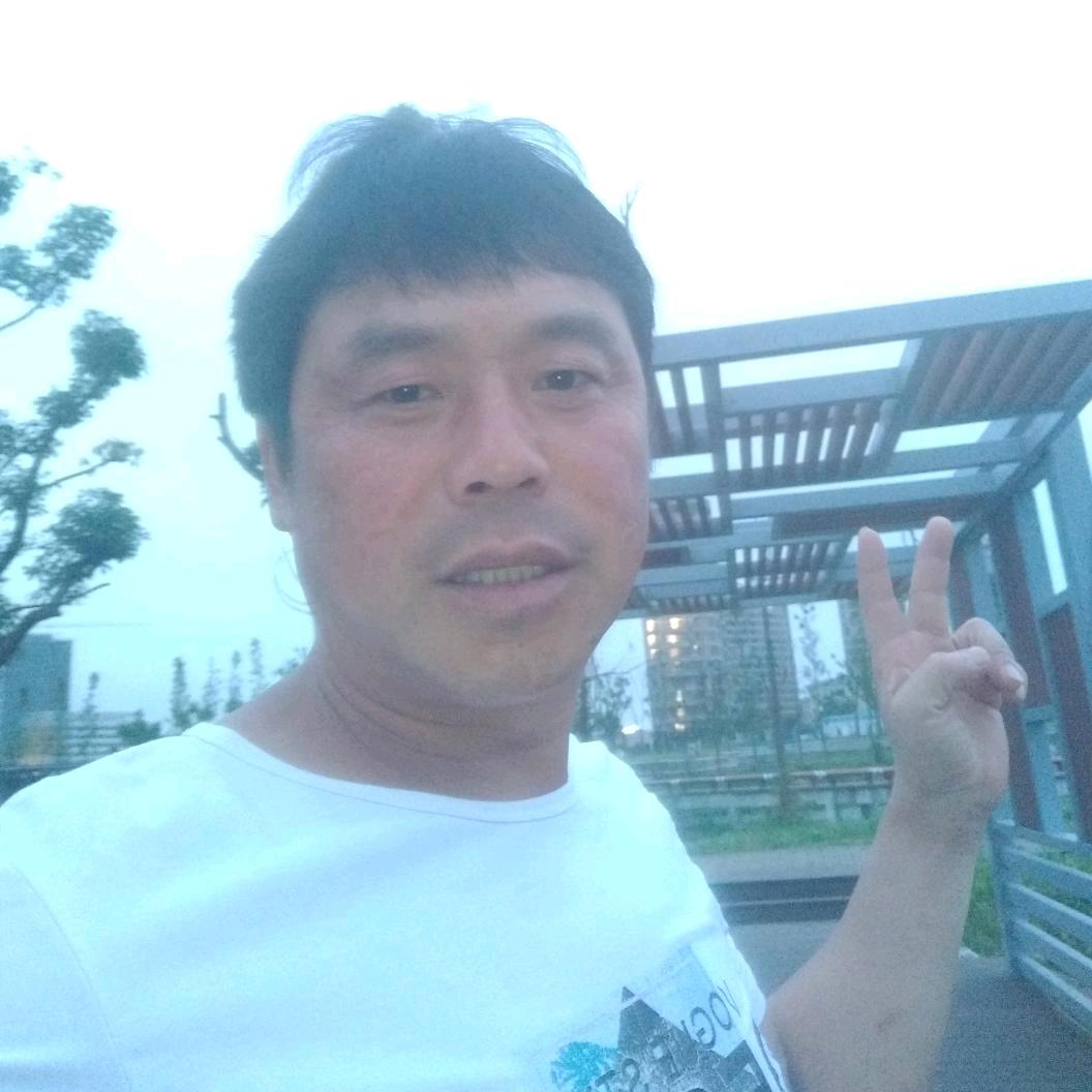 烟酒浪哥🍷🍷🍷商丘