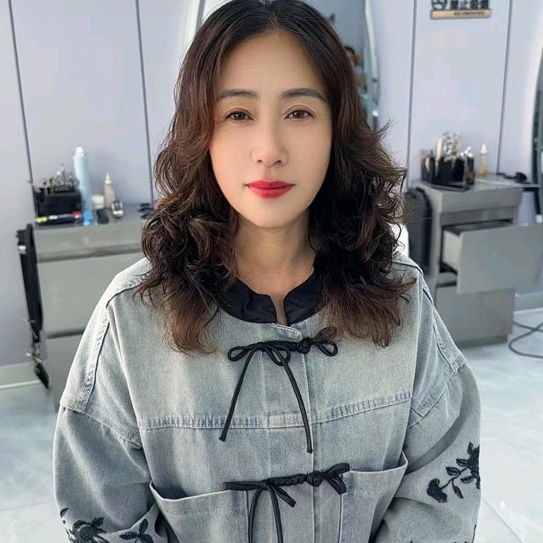 辣妹子梅子 橱窗有好物推荐