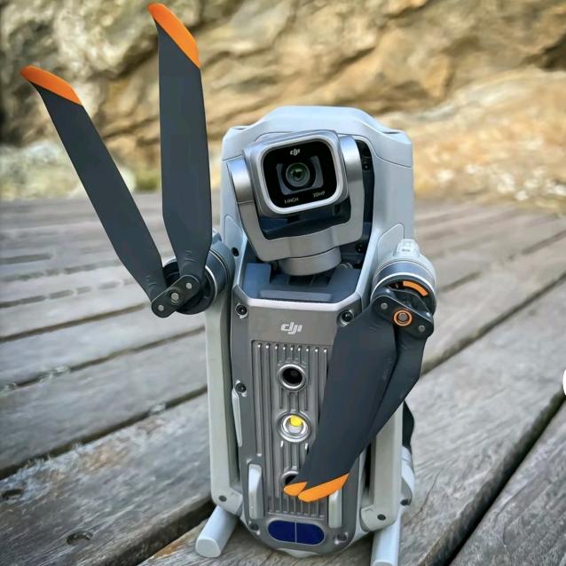 牛爷爷cosplay女仆勾引图图爸