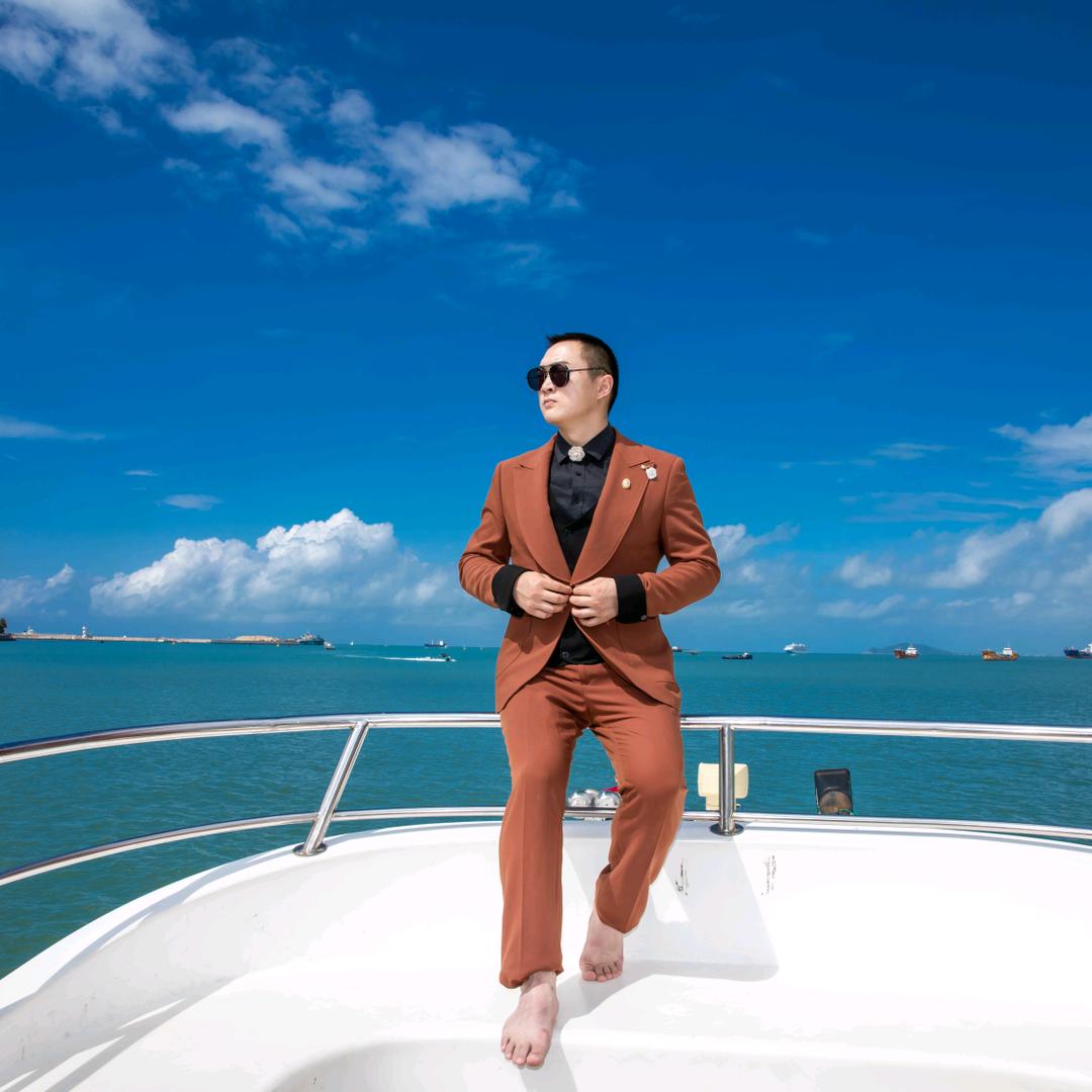 南江为民汽车(王老板）