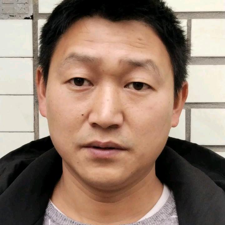 何方