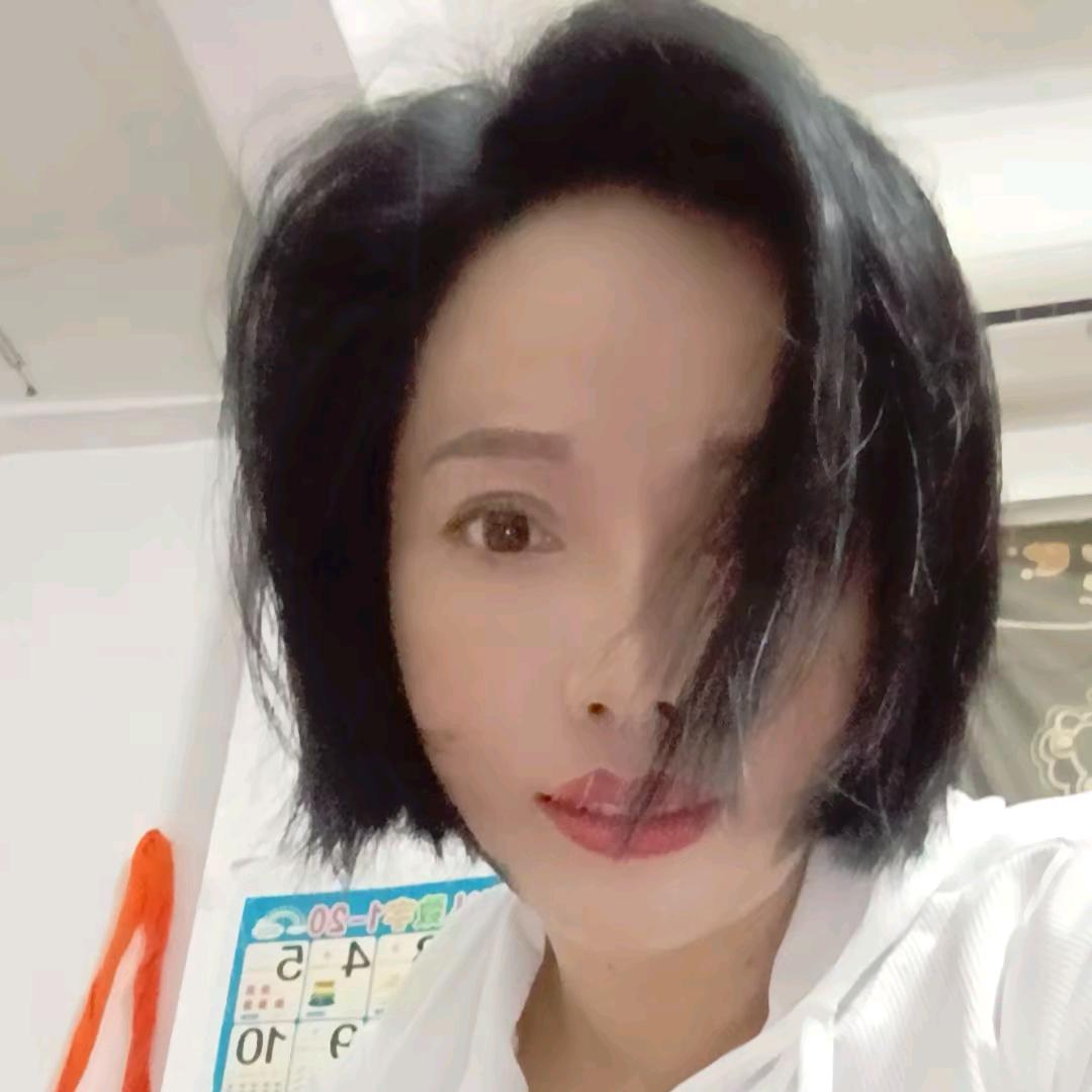 佤族帅姐