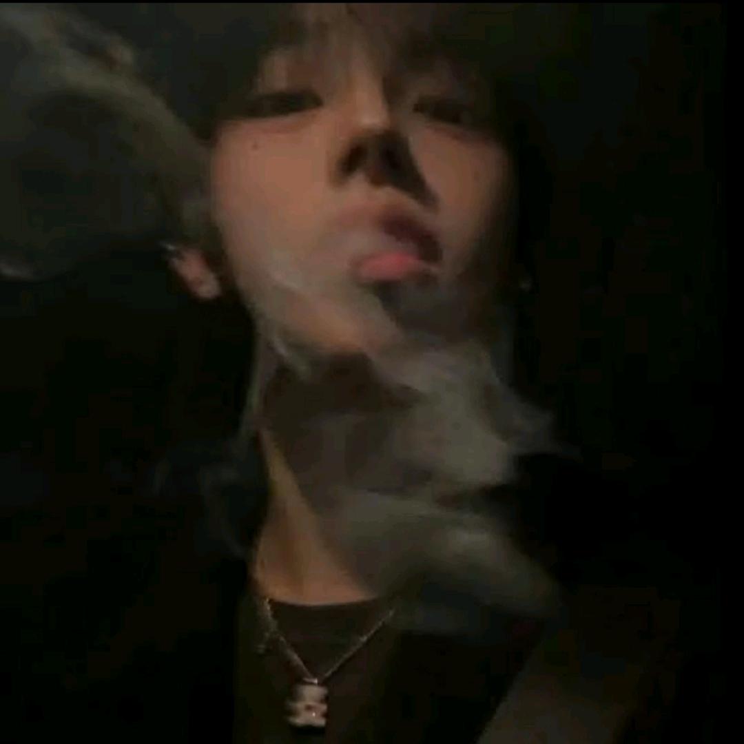 黑小黑⚜️