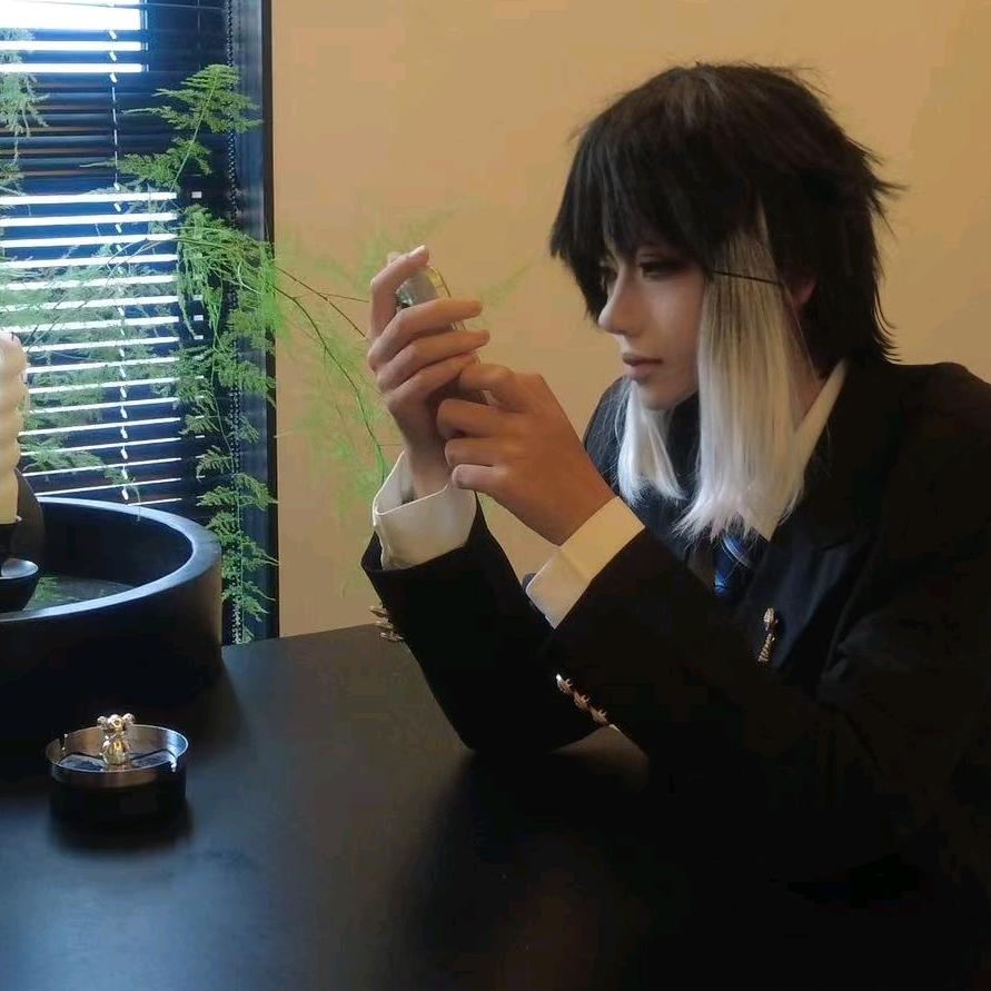 岁岁(⁰▿⁰)（回c 没回就是住宿呢）