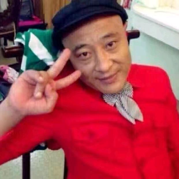 来给生活比个耶