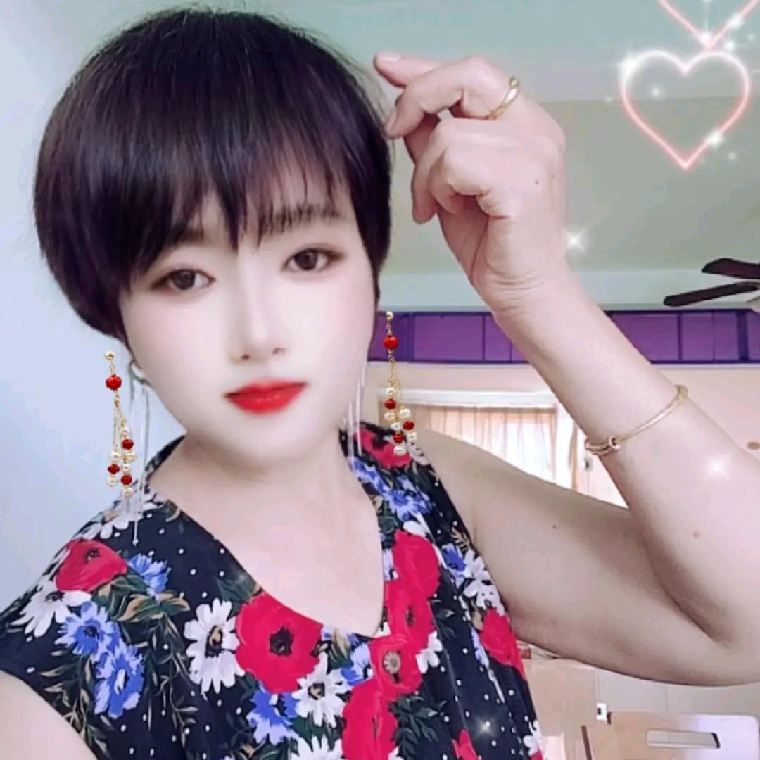 @开心果《关注必赞！谢拒表情包》