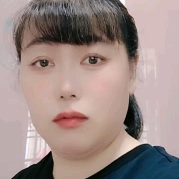 张霞