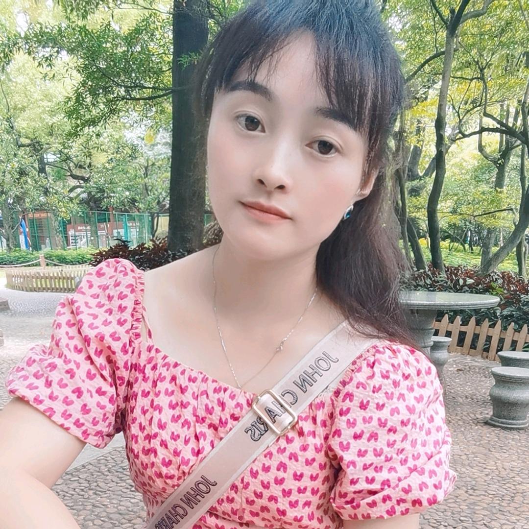 发财被爱小富婆