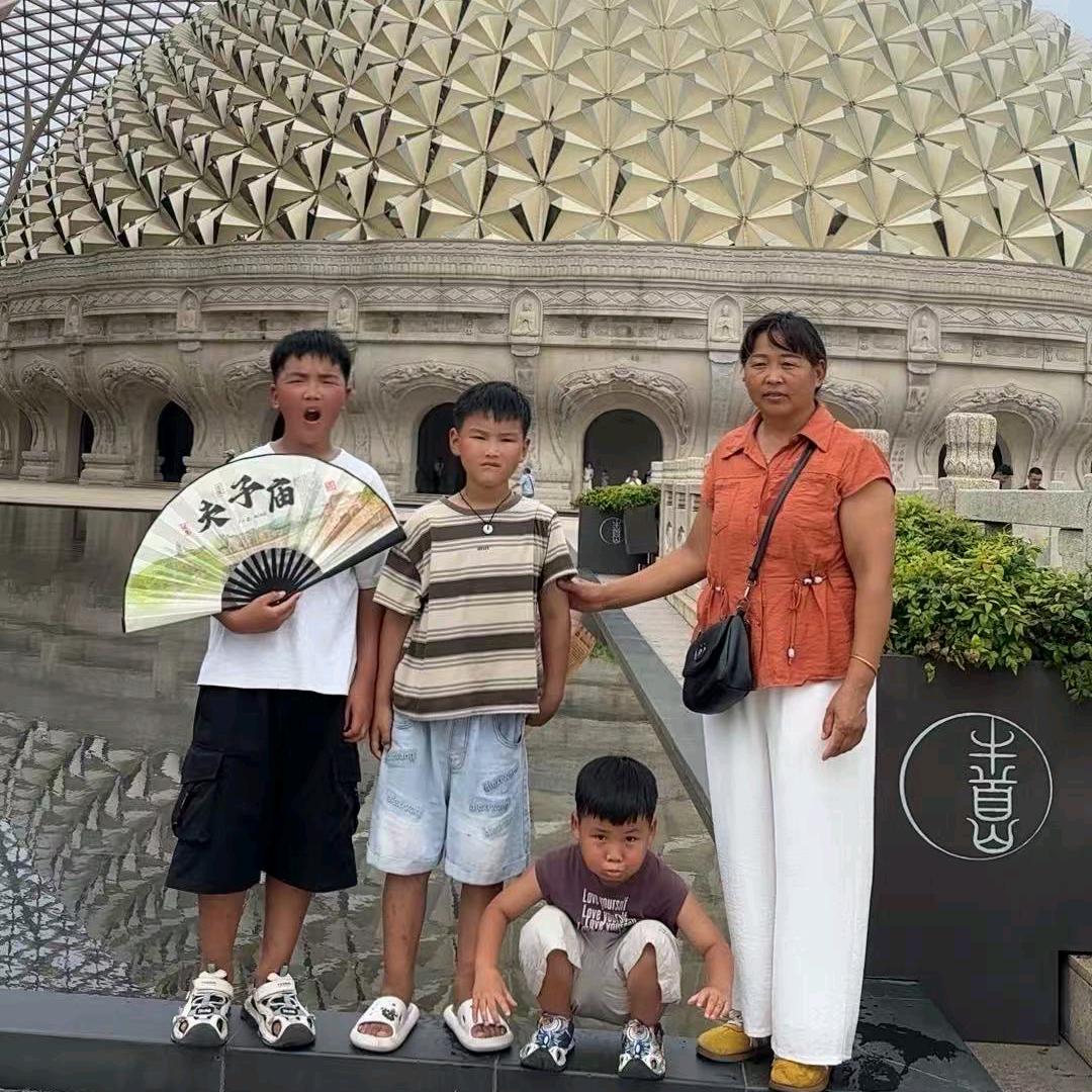 轩轩*