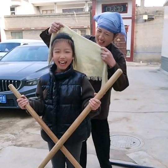 开心的梅