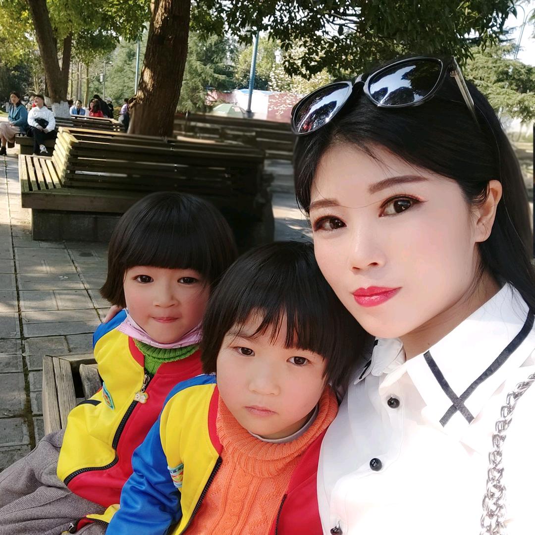 香香  单亲妈妈