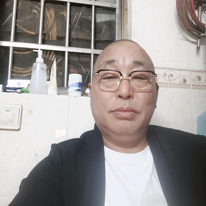 老杨，水电安装工程队