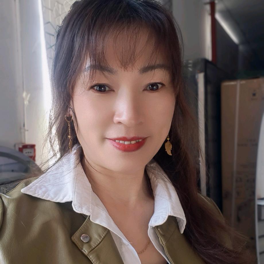 云县幸福镇家具八姐下午3点48分开播